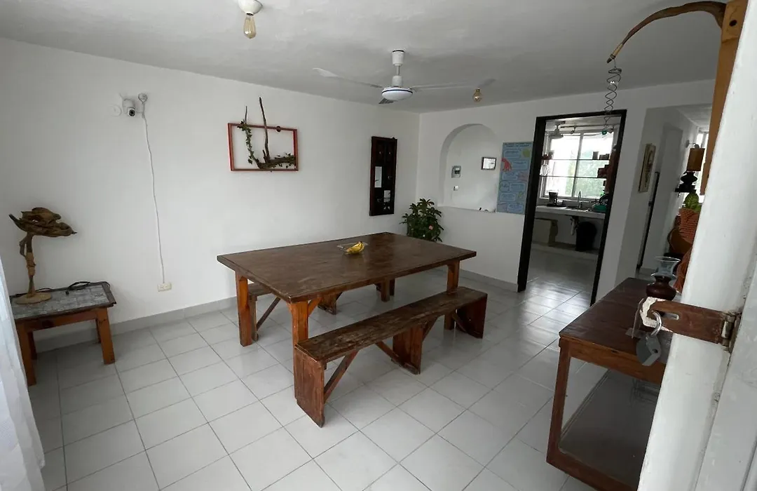 Mi Refugio Dive House-1