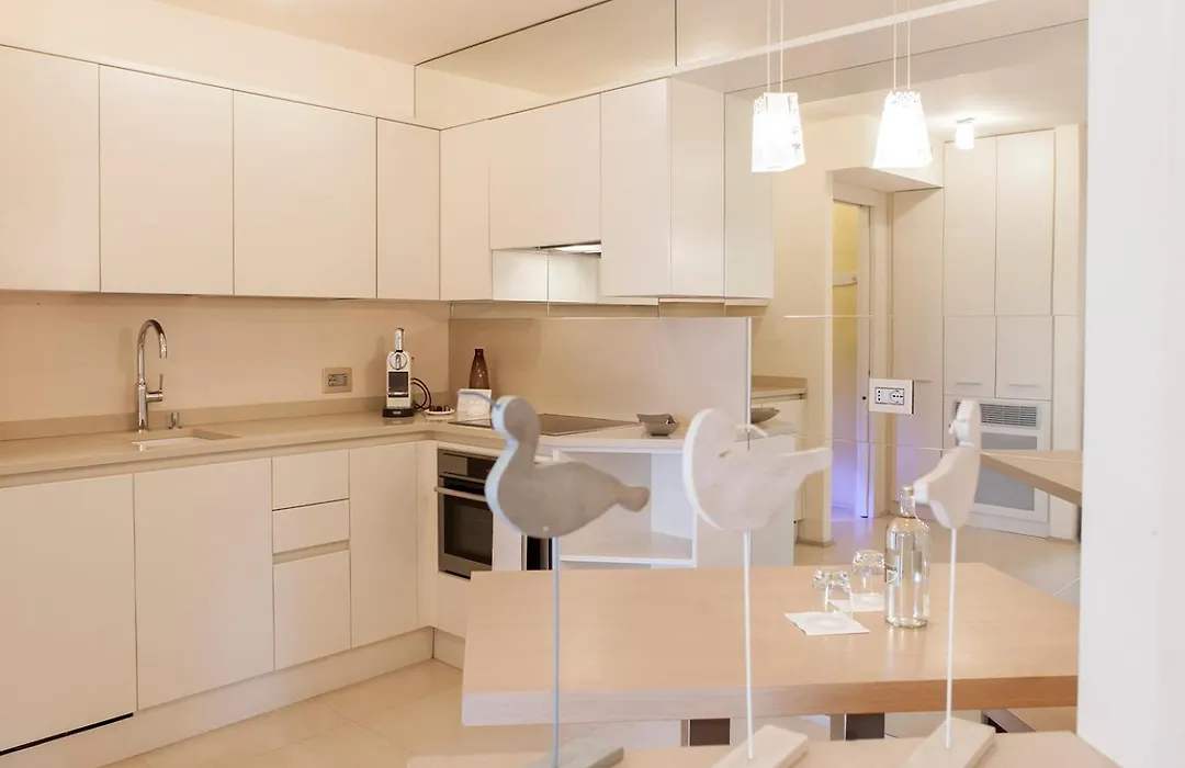 Suite & Spa Mirabel-1