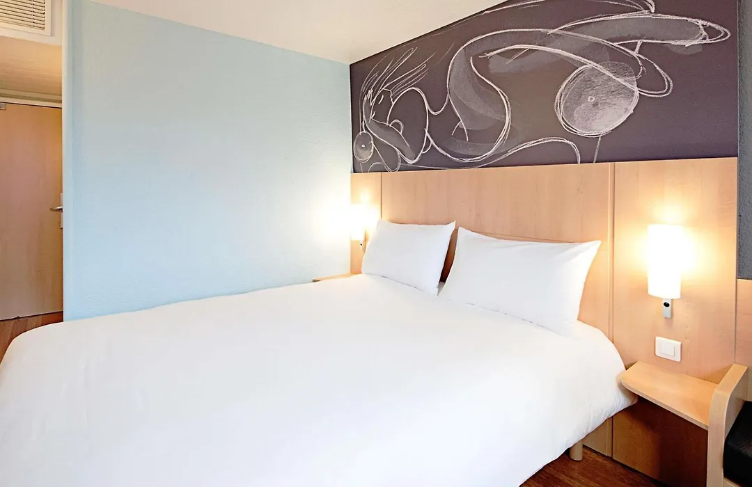 Ibis Barcelona Meridiana-1