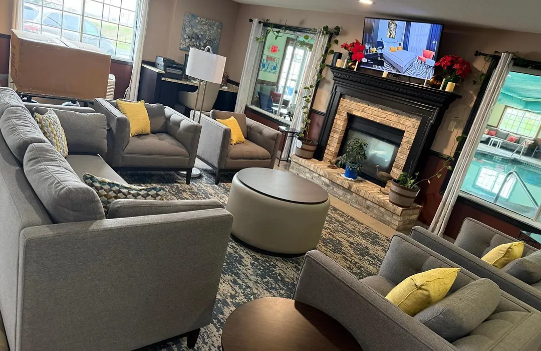 Best Western Dodgeville Inn & Suites-1