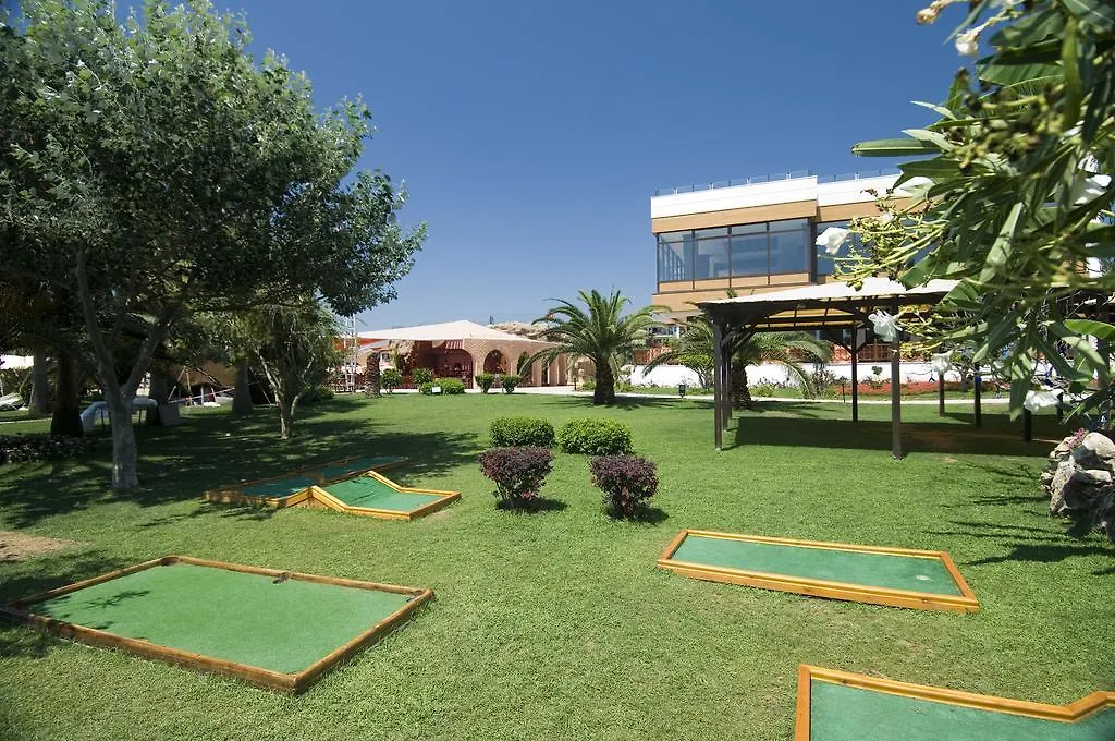 Gypsophila Holiday Village-1