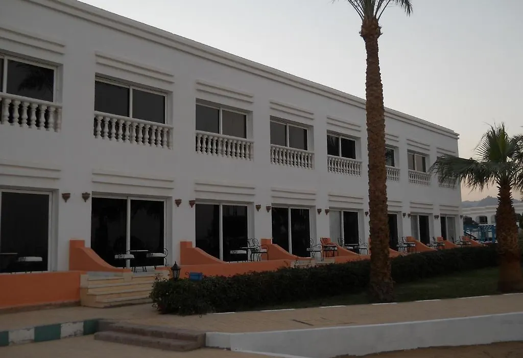 Royal Paradise Resort-1