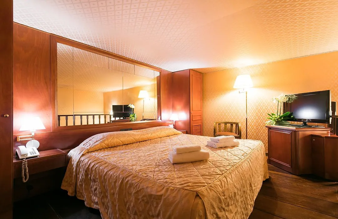 Hotel Galles-1