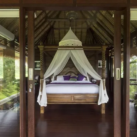 Kupu Kupu Private Villa-3