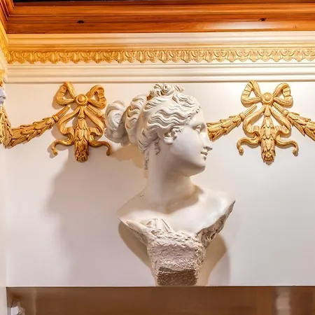 Matisse Royal-3