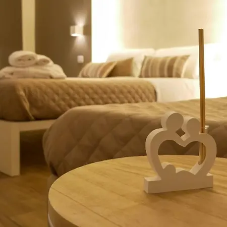 La Banchina Holiday Rooms-3