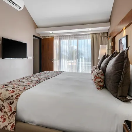 Wyndham Grand Cancun All Inclusive Resort & Villas-3
