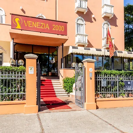 Hotel & Residence Venezia 2000-2