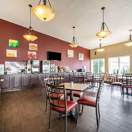 Quality Inn & Suites Elizabethtown-3