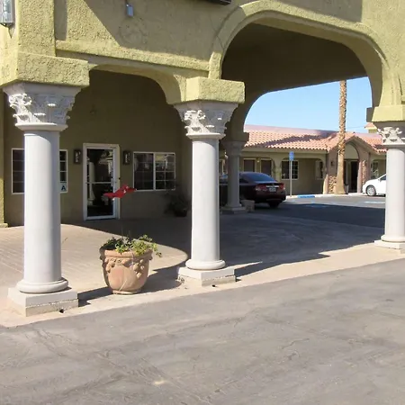 Econo Lodge-3
