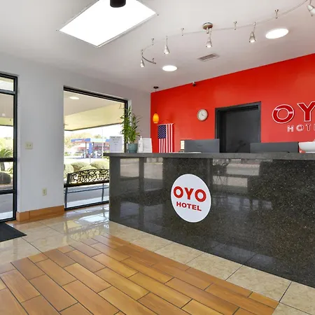 Oyo Hotel Lake Park-Valdosta I-75, Exit 5-2