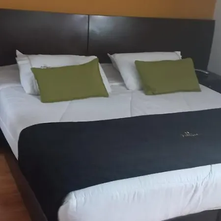 Hotel Ferrovial Corferias-2
