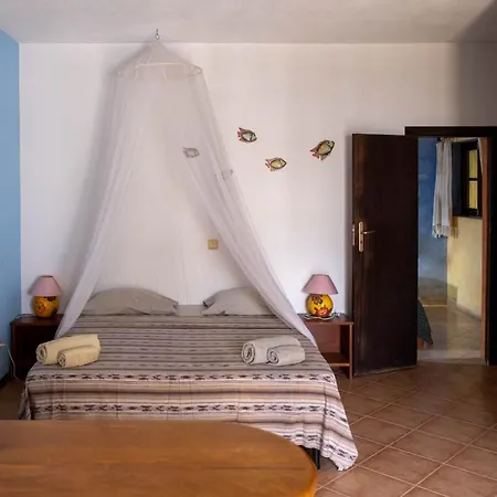 Sakaroule B&B-2