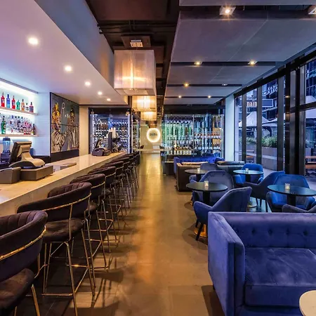 Mercure Melbourne St Kilda Road-2