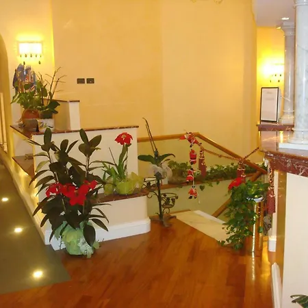 Hotel Dina-3