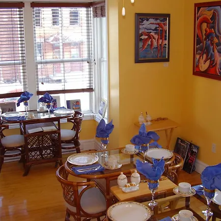 Auberge Marquis de Montcalm-2