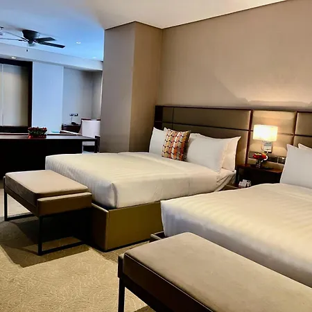 The Plaza Garden Hotel And Residences-3