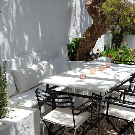 Villa Aphrodite Lindos Suites-3