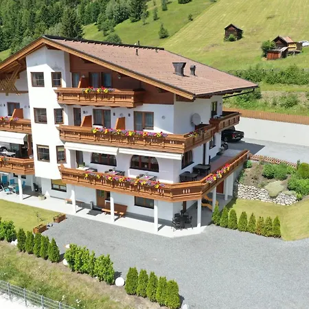 Hotel Romantica Jerzens-3