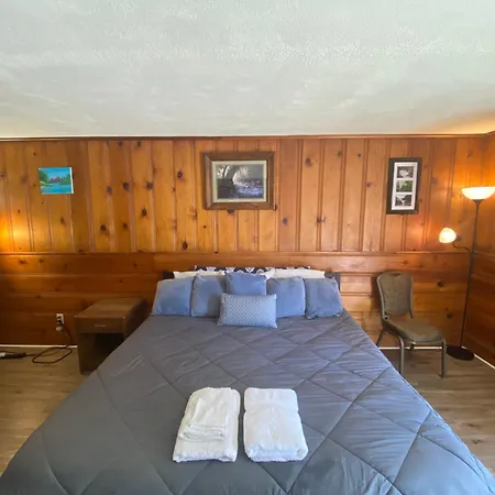 Heart Of The Berkshires Motel-2