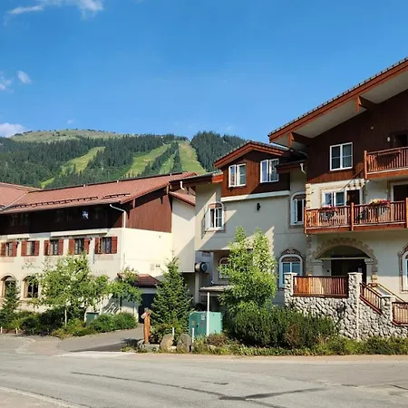 Sun Peaks Lodge-2