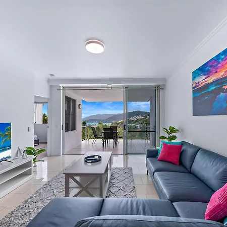 Airlie Summit Apartments-2