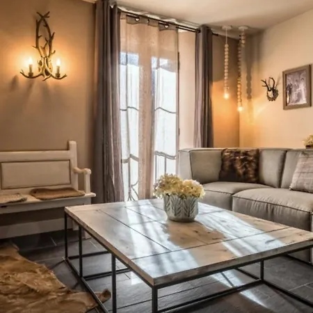 Casa Gigante De Sallent - Exclusiva Y Con Historia-3