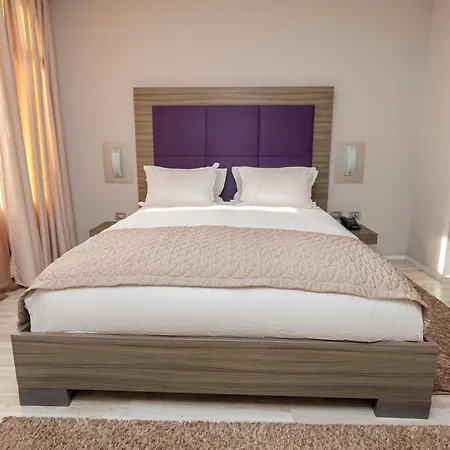 Sky Hotel Tirana-3