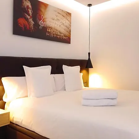 Woohoo Rooms Unique Madrid-3