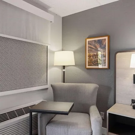 La Quinta Inn By Wyndham Stockton-3