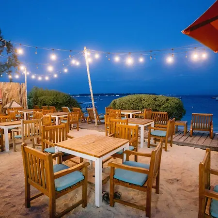 Tir Na Nog Beachfront Resort-2