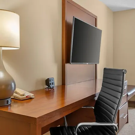 Comfort Suites South Bend Near Casino-2