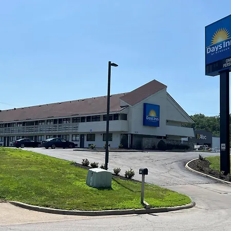 Days Inn By Wyndham Kansas City Northeast-3