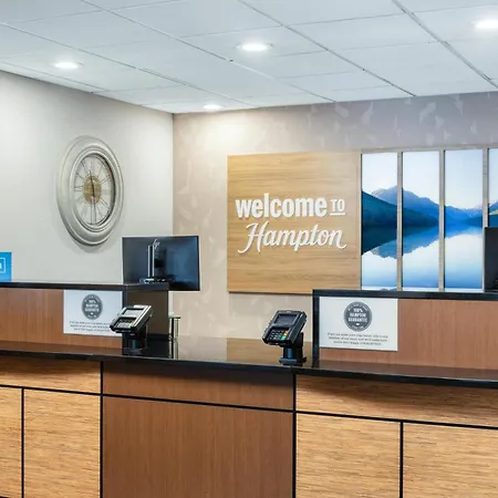 Hampton Inn Portland East-3