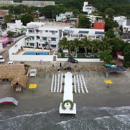 Hotel 3 Banderas Manzanillo Del Mar-2