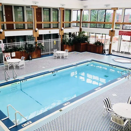 Holiday Inn & Suites Pittsfield-Berkshires By Ihg-3