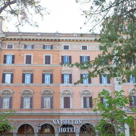 Hotel Napoleon-2
