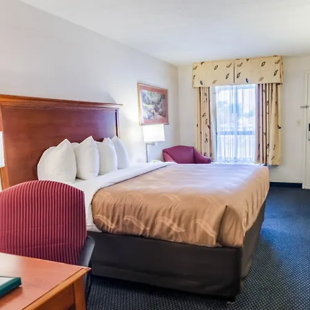Quality Inn Lynchburg Near University-3