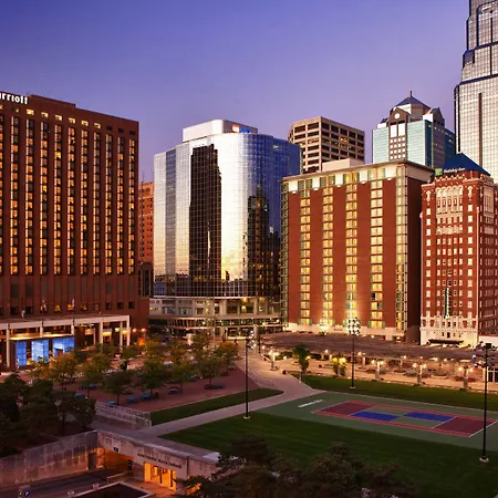 Kansas City Marriott Downtown-3