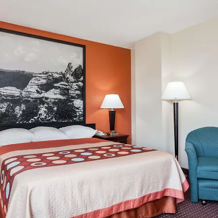 Super 8 By Wyndham Harrisburg-3