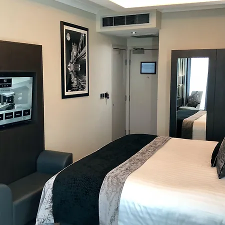 The Continental Hotel And Spa, Heathrow-3