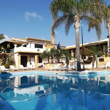 Villa Carlo Resort-3