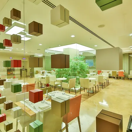 Ramada By Wyndham Istanbul Taksim-3