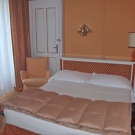 Hotel De La Poste-3