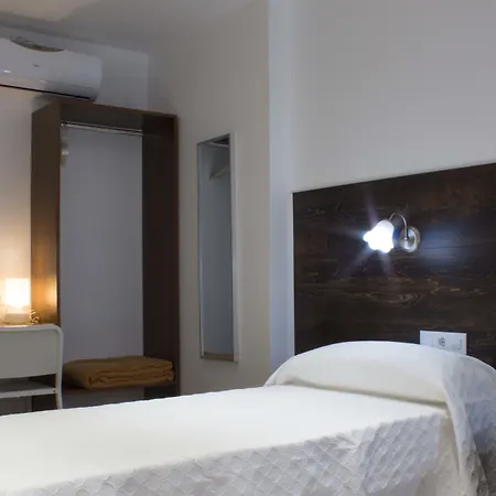Hostal Nova Barcelona-3