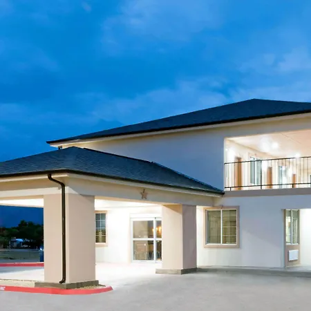 Super 8 By Wyndham-3