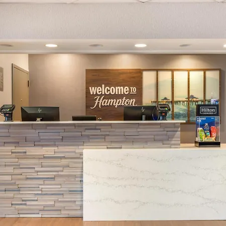 Hampton Inn Fort Myers-Airport&I-75-3