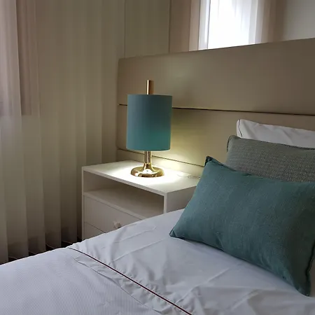 22 Oporto Guesthouse-3