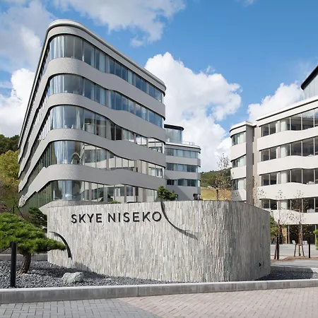 Skye Niseko-2