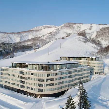Skye Niseko-3